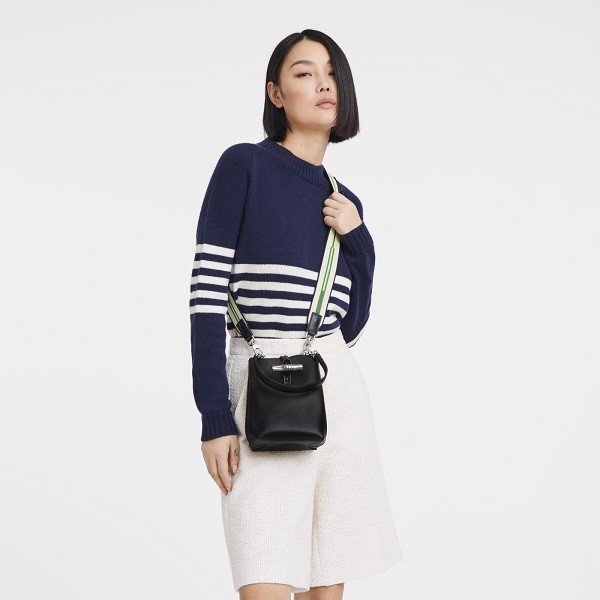 Sac seau Roseau XS noir Longchamp porté