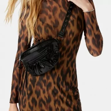 Steve Madden - Sac banane à clous Bvina