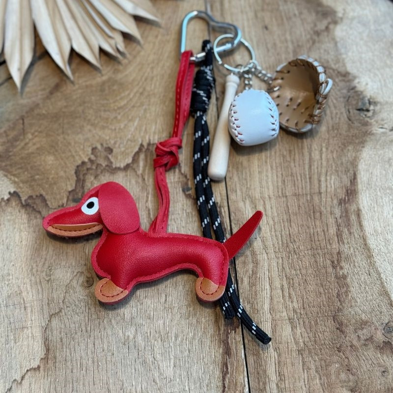Porte-clés chien  rouge baseball Auren