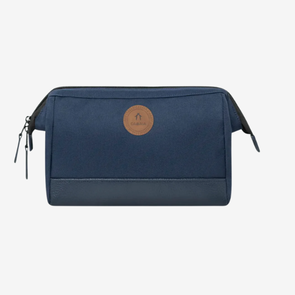 Cabaïa – Trousse de toilette Travel Kit Modèle: Reykjavik (bleu jeans)
