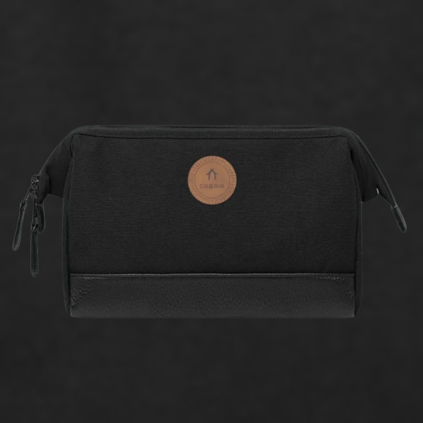 Cabaïa – Trousse de toilette Travel Kit Modèle Berlin Noir uni